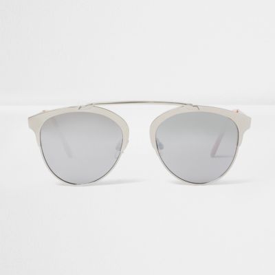 Silver tone brow bar mirrored sunglasses